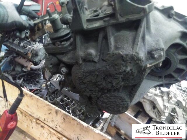 Girkasse manuell 6-trinn til Toyota Avensis 2003-2008 (Type II)  (30300-2D151|)