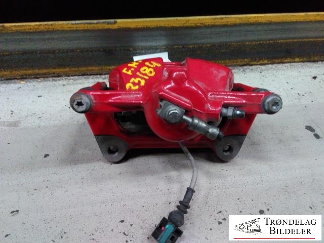 Bremsecaliper høyre foran til VW T-Roc 2017-->>  (5G0 615 124 C|5G0 615 126|5Q0 615 126 B)