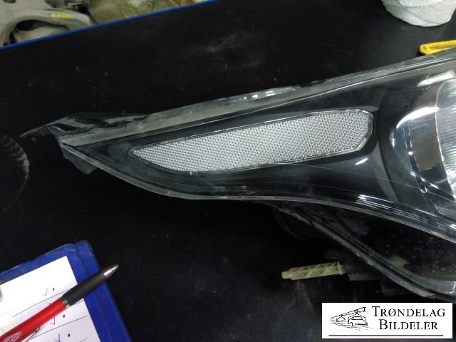 Frontlykt høyre halogen til Ford Transit Connect 2013-2018 Type II, Fase 1 (VALEO|90036438|DT11-13W029DC|)