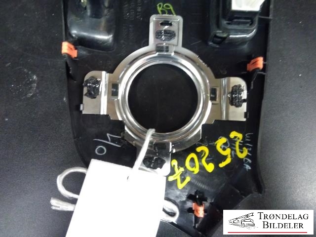 Bryter diverse til Toyota Auris 2015-2019 (Type II, Fase 2) (58821-02890-B|)