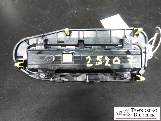 Varmeapparat betjening til Toyota Auris 2015-2019 (Type II, Fase 2)  (TOYOTA|55900-02C60|386-0072B|)