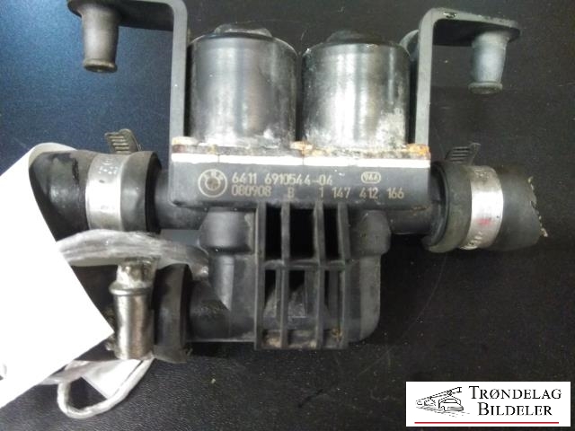 Sirkulasjonspumpe til BMW X5, 2007-2013 (E70) (E70) (BOSCH|64.11-6 910 544-04)