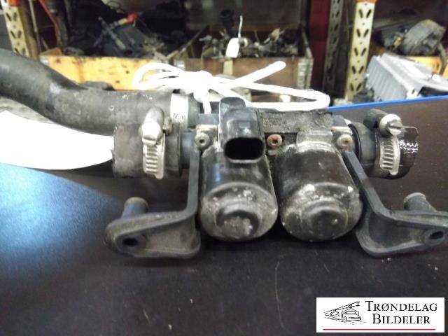 Sirkulasjonspumpe til BMW X5 2007-2013 (E70) (E70) (BOSCH|64.11-6 910 544-04|1 147 412 166|)