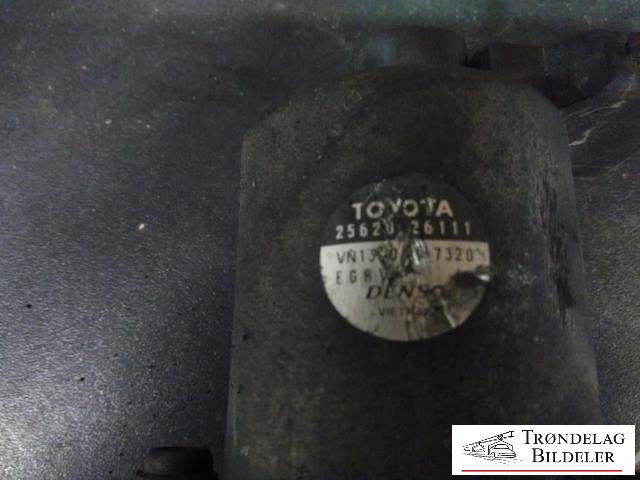EGR-ventil til Toyota RAV4 2006-2009 (Type III, Fase 1)  (DENSO|25620-26111|256200R022|)