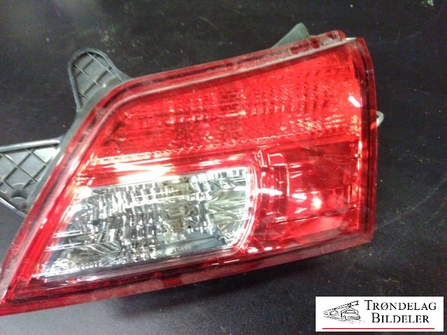 Baklykt høyre indre til Subaru Outback, 2009-2014 (Type IV)  (SUBARU|13220072)