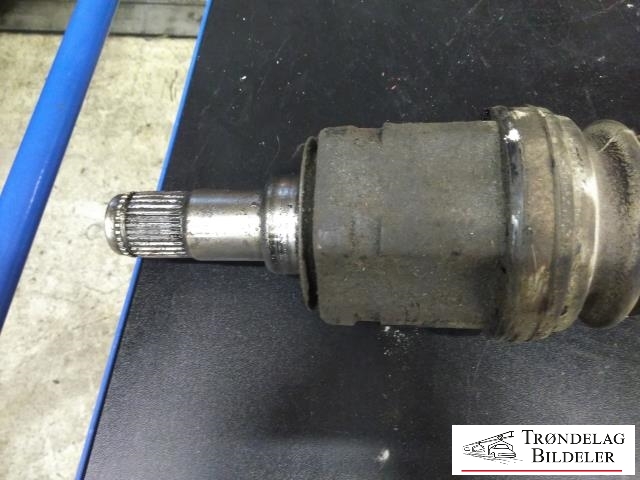 Drivaksel høyre foran, diesel/manuell til Toyota Hilux 2006-2011 (43430-0K030|434300K030|43430-0K020|434300K020|)