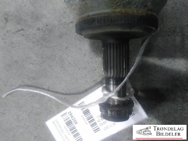 Drivaksel høyre bak, diesel/automat til Mercedes E-Klasse 2009-2013 (Fase 1) (W212) (W212)