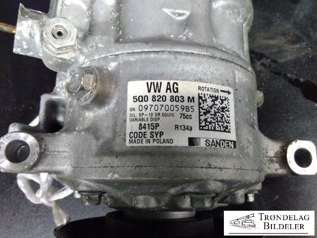 Aircondition kompressor til VW Caddy 2015-2020 (Type III, Fase 3)  (VW AG|5Q0820803F|5Q0820803K|890632|5Q0820803D|5Q0820803J|5Q0820803G|1K0820803A|1K0820803B|1K0 820 859 F|1K0 820 859 S|1K0820803L|1K0820803M|5Q0820803M|1K0820803G|1K0820803J|1K0820803K|1K0820803N|1K0820803P|1K0820803Q|1K0820803S|5K0820803|5K0820803A|5K0820803B|5K0820803C|5K0820803D|5K0820803E|5K0820803F|5K0820803G|5K0820803H|5K0820803J|5K0820803K|5N0820803|890633|5N0820803C|1K0 820 808 B|5N0820803H)