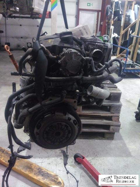 Motor diesel til VW Caddy 2004-2010 (Type III, Fase 1) (BDJ|038103373R|)