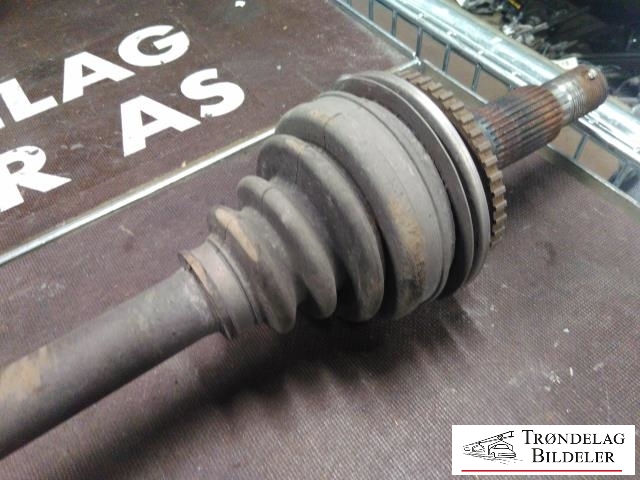 Drivaksel høyre bak, diesel/manuell til Toyota Hiace 2007-2012 (Fase 3)  