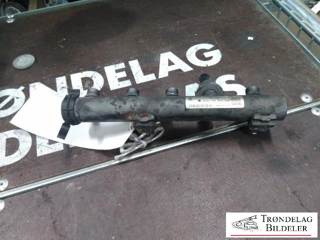 Dyseskinne (fuelrail) til Audi A6, Allroad 2006-2008 (Type II, Fase 1) (C6) (C6) (VW|059 130 089 AA|)