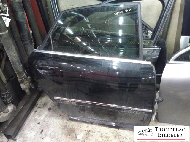 Dør høyre bak til Audi A8, 2003-2010 (Type II) (4E0 833 052 C)