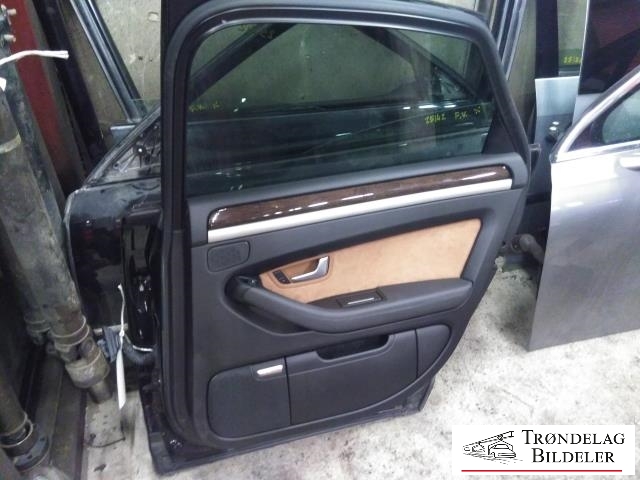 Dør høyre bak til Audi A8 2003-2010 (Type II)  (4E0 833 052 C|)