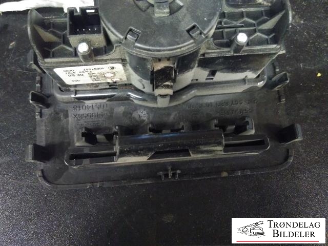 Bryter lys til Mercedes Vito 2014-->> (W447) (W447) (A 246 905 02 50|10091547|)