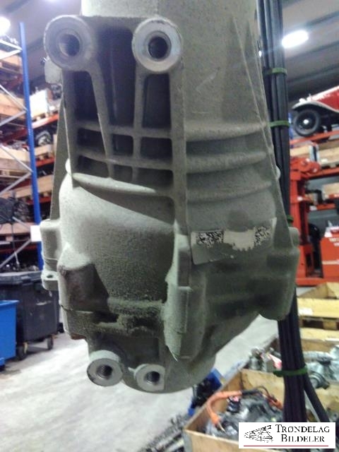 Kardang klokke bak til VW Transporter / Caravelle 2015-2019 (T6) (T6) (09N 525 010 F|)