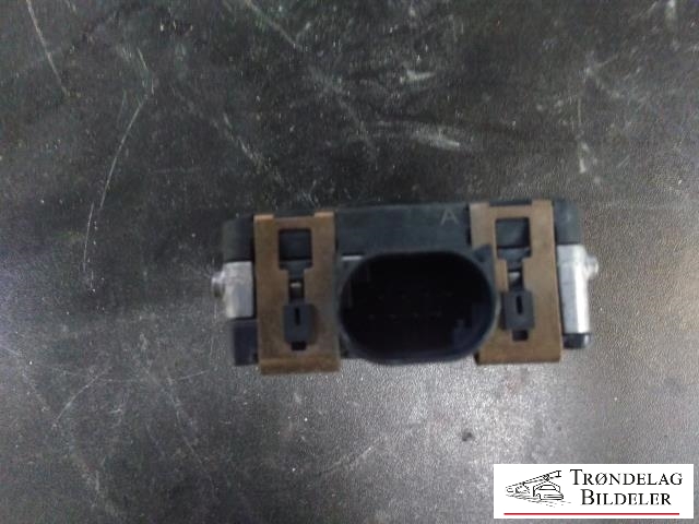 Sensor radar til VW Passat 2015-2019 (Fase 1) (B8) (B8) (BOSCH|3Q0 907 561 B|0 203 300 334|)
