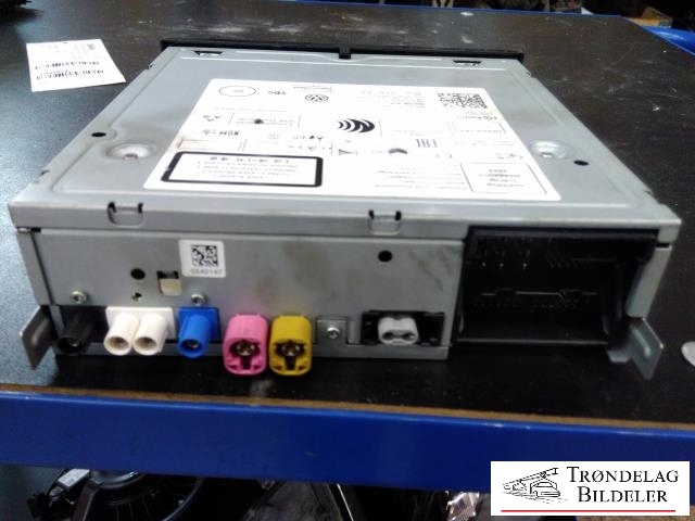 Bilstereo navigasjon til VW Passat 2015-2019 (Fase 1) (B8) (B8) (VW|3Q0 035 854|)