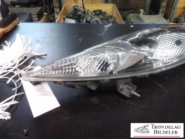 Frontlykt venstre halogen til Nissan Juke 2010-2014 (Fase 1) (26125-3YW0A|261253YW0D|)
