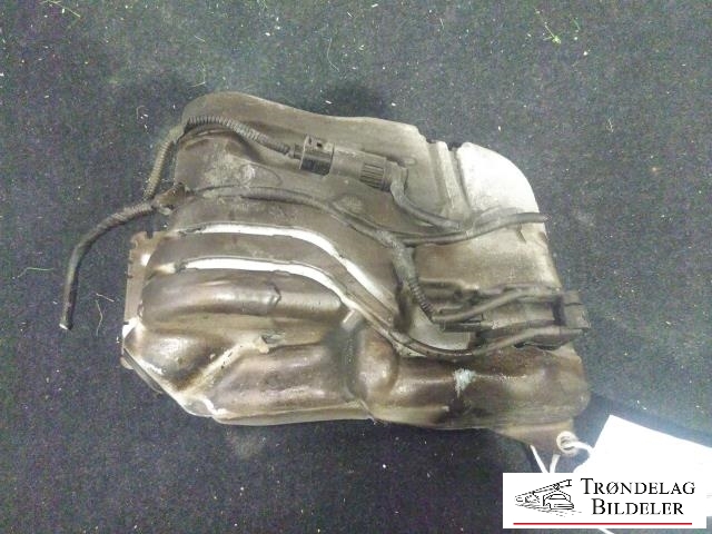 Spylertank foran til Nissan Qashqai 2010-2014 (Type I, Fase 2)  (VALEO|28910JD900|)