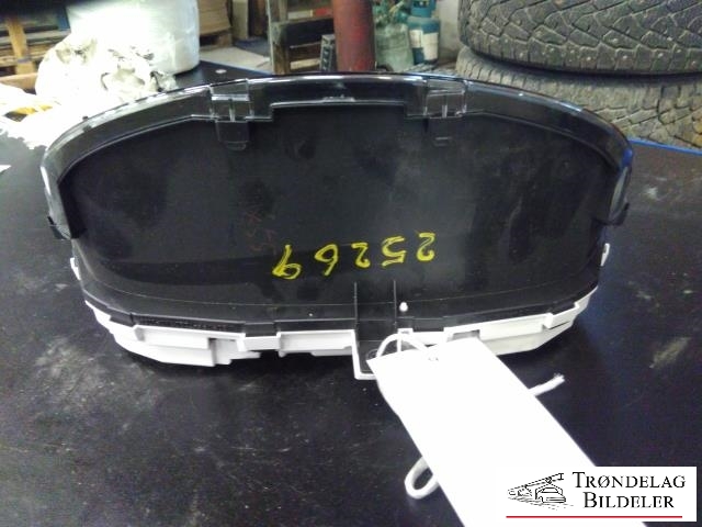 Instrumentpanel til Mitsubishi Outlander 2015-->> (Type III, Fase 2)  (MITSUBISHI|8100C455|0T34539|)