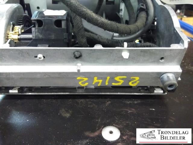 Bilstereo navigasjon skjerm til Audi A8 2003-2010 (Type II) (4E0919603E|)