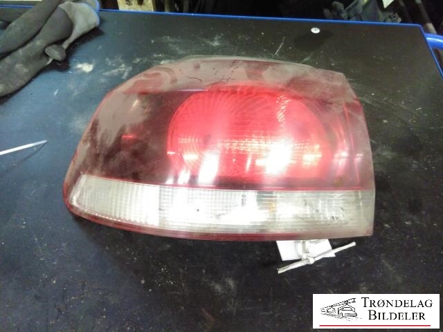 Baklykt høyre ytre til VW Golf VI, 2008-2012  (5K0 945 095 F)