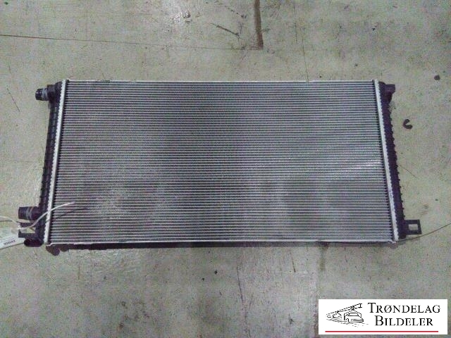 Radiator (automat gir) til Audi e-tron, 2018-->>  (VALEO|4KE121251B)
