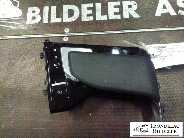 Girstang/girvelger automat til Audi e-tron, 2018-->>  (P4KL713041A)