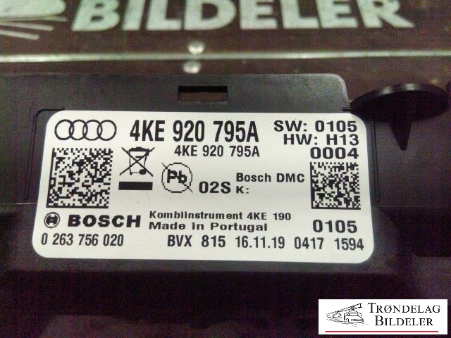 Instrumentpanel til Audi e-tron 2018-->>  (BOSCH|4KE920795A|0263756020|)