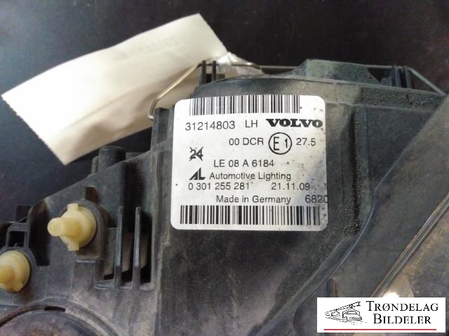 Frontlykt venstre xenon til Volvo C30 2010-2012 (Fase 2) (VOLVO|31214803|0 301 225 281|)