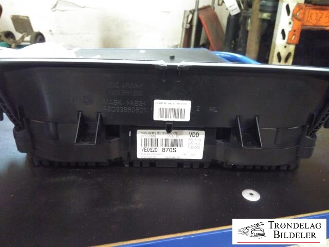 Instrumentpanel til VW Transporter / Caravelle 2015-2019 (T6) (T6) (7E0 920 870 S|)