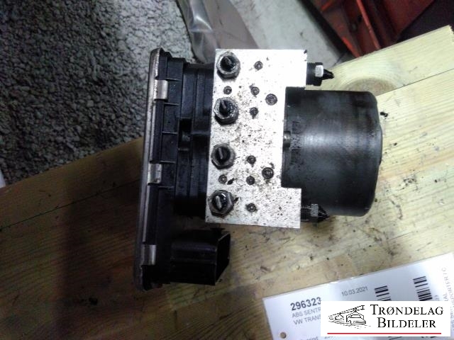ABS sentral til VW Transporter / Caravelle 2015-2019 (T6) (T6) (7E0 997 379 D|)