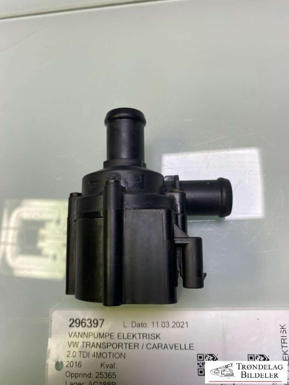 Vannpumpe elektrisk til VW Transporter / Caravelle 2015-2019 (T6) (T6)