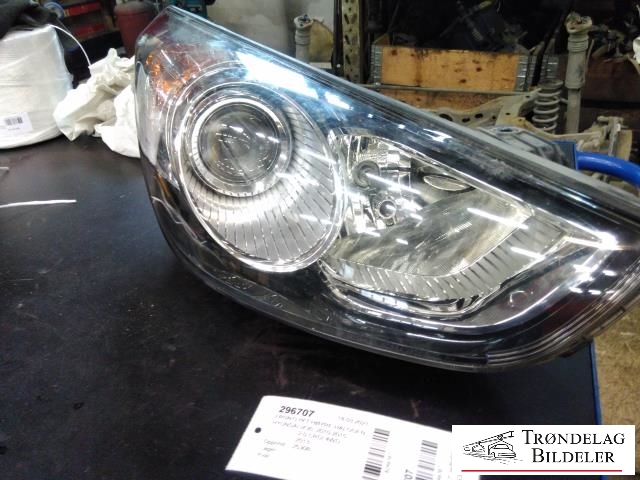 Frontlykt høyre halogen til Hyundai Ix35 2010-2015 (921022Y000|)