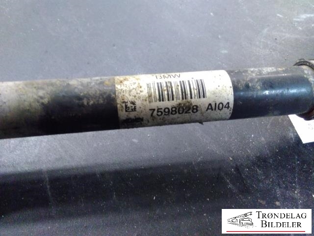 Drivaksel høyre foran, diesel/automat til BMW X3 2010-2017 (F25) (F25) (BMW|7598028 A104|)