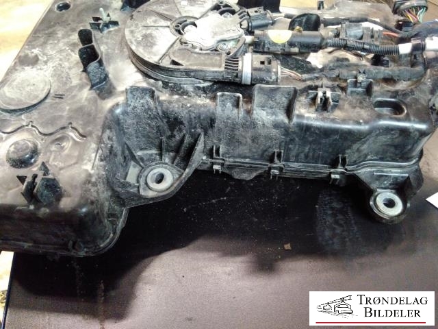 AdBlue tank til VW Transporter / Caravelle 2015-2019 (T6) (T6) (VW AG|7E0 131 877 G|7E0131877H|)