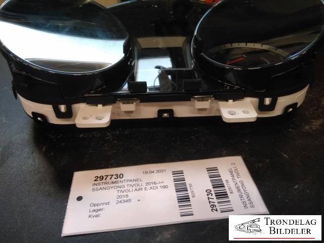 Instrumentpanel til SsangYong Tivoli 2016-->>  (80220-35110|)