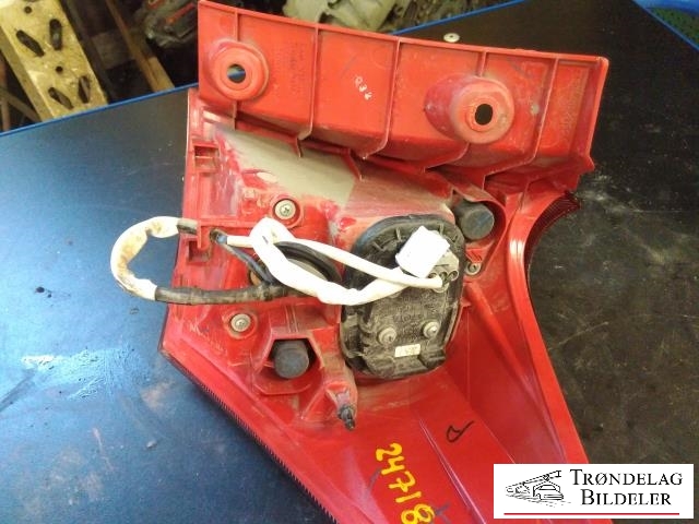 Baklykt venstre ytre til Toyota Auris 2013-2015 (Type II, Fase 1)  (81561-02730|)