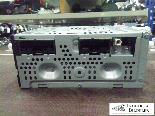 Bilstereo CD-veksler til Ford Mondeo 2014-2019 (Type V, Fase 1)  (CQFJ24F1AEB|DS7T19C107GM|)