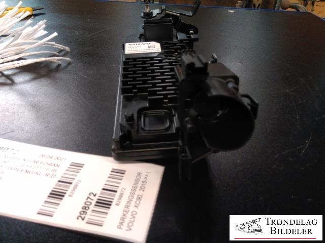 Parkeringssensor foran til Volvo XC90 2015-2025 (Type II)  (VOLVO|32243043|)