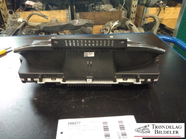 Instrumentpanel til Volvo XC90 2015-2025 (Type II)  (VOLVO|P32233969AA|)