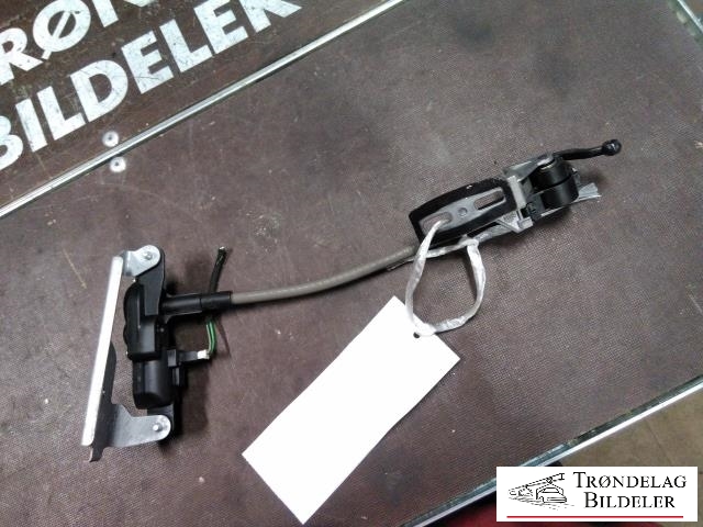 Ruteheis høyre til Mercedes R-Klasse 2006-2013 (W251) (W251) (A251 670 04 04|A2C53022959|)
