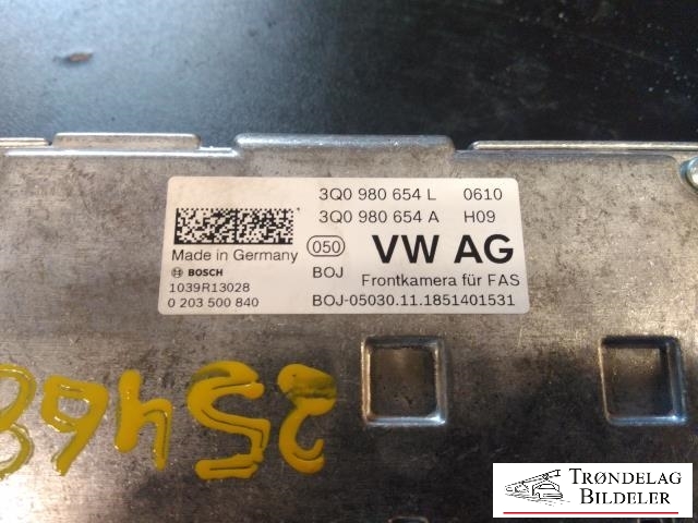 Parkeringssensor foran til VW T-Roc 2017-->> (BOSCH|3Q0 980 654 L|3Q0 980 654 A|0 203 500 840)
