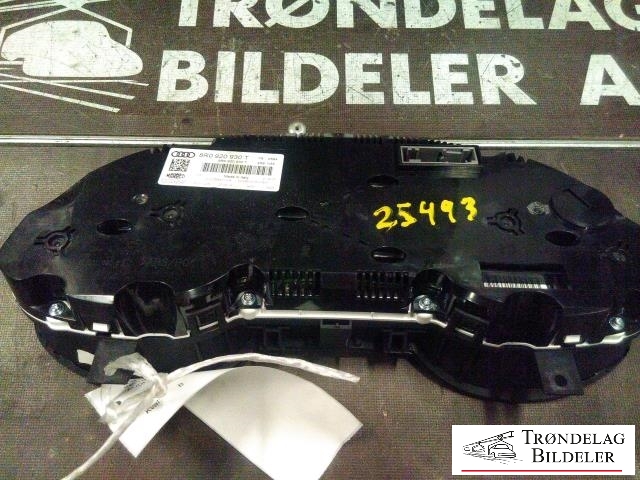 Instrumentpanel til Audi Q5 2012-2017 (Type I, Fase 2) (8R0920930T|)