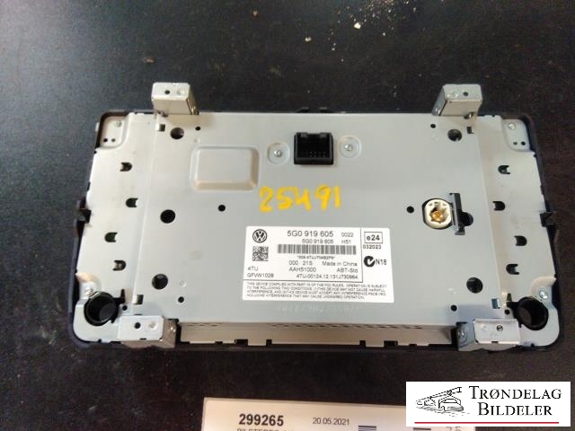Bilstereo navigasjon skjerm til VW Golf VII 2012-2017 (Fase 1)  (VW AG|5G0 919 605|)