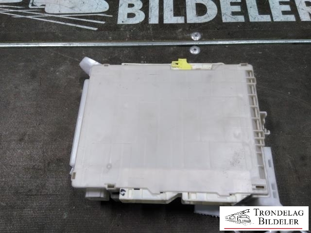 Sikringsboks kupe til Toyota GT86 2012-->> (82201CA020|3133-OW|)