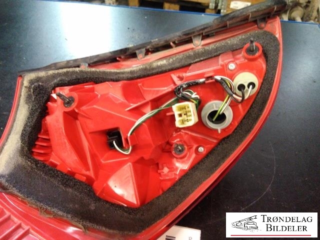 Baklykt høyre til Toyota RAV4 2009-2013 (Type III, Fase 2) (81551-42120|)