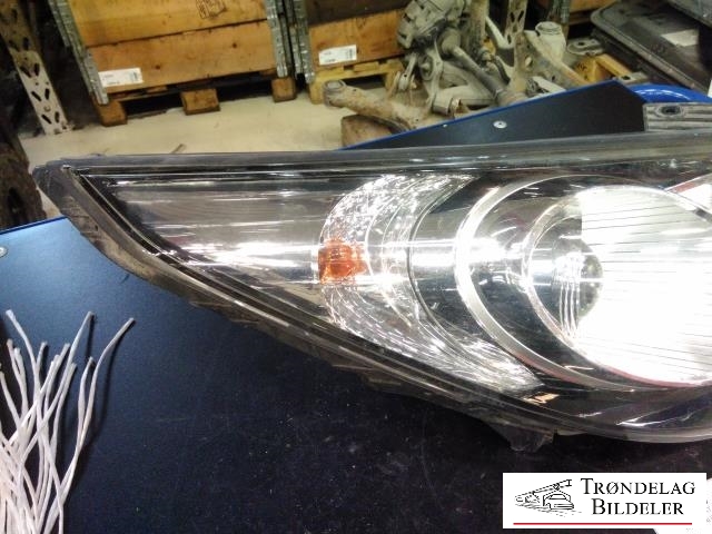 Frontlykt venstre halogen til Hyundai Ix35 2010-2015  (92101 2Y000|)