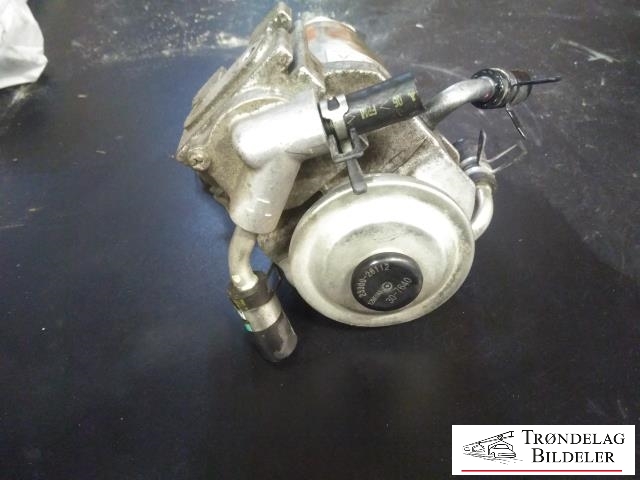 Dieselfilterholder til Toyota RAV4 2009-2013 (Type III, Fase 2) (TOYOTA|23390-YZZHA|HU186100-6820 A|)