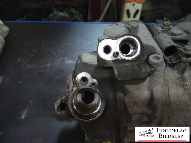 Aircondition kompressor til BMW 5-Serie 1996-2003 (E39) (E39) (DENSO|64 52 6 910 459|7703040181|7SBU16C|89034|34336871455|6452.6.904.014|6452.6.904.015|6452.6.904.018|6452.6.910.458|6452.6.910.459|6452.6.910.460|6452.6.911.340|6452.6.911.341|6452.6.911.342|6452.6.914.370)